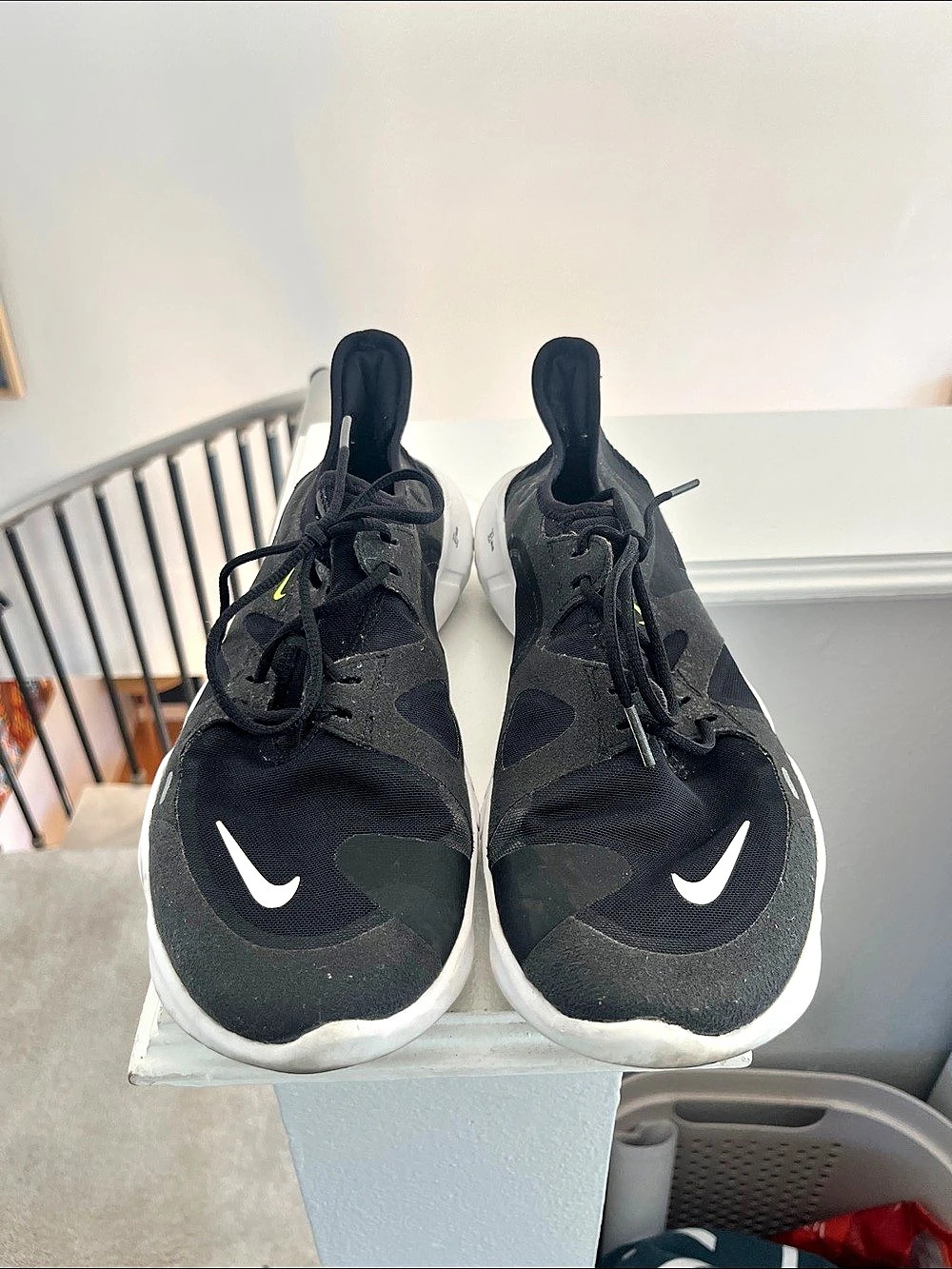 Nike Free Run 5.0 Black & White Athletic Shoes